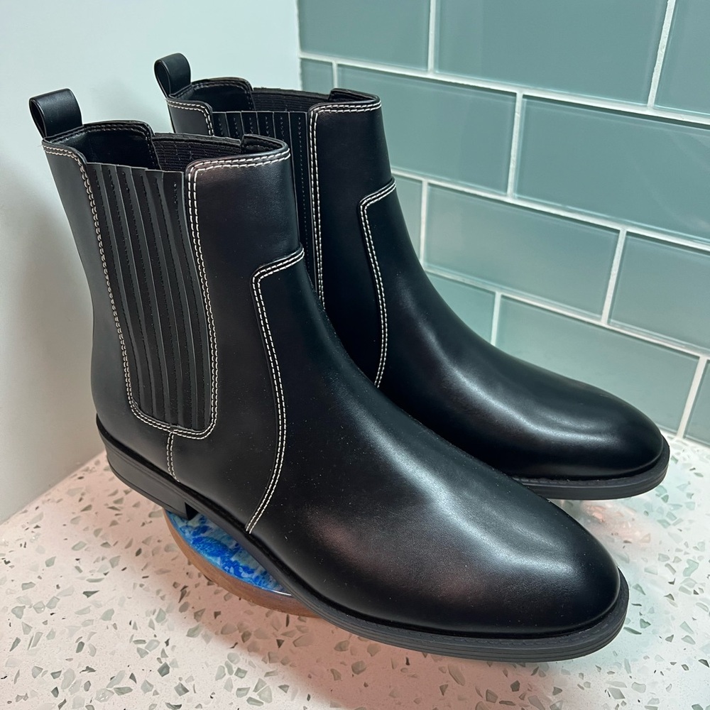 NIB Michael Kors Ella Stitched Flat Boot size 11 Women’s